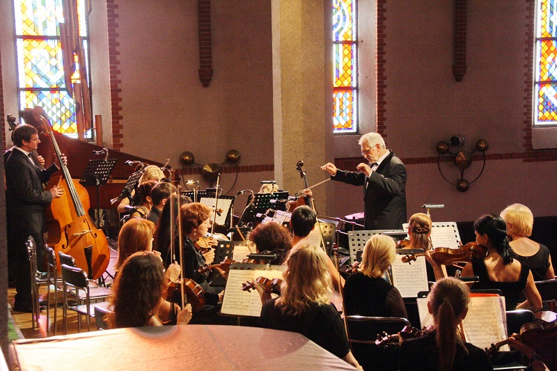 Камерный оркестр, архивное фото 3
