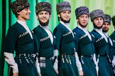 Государственный фольклорный ансамбль песни и танца «Нохчо», фестиваль «Русская музыка на Балтике», г. Гурьевск, 16 Мая 2025г. — фото 6