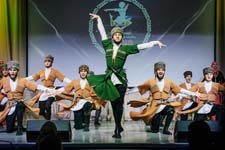 Государственный фольклорный ансамбль песни и танца «Нохчо», фестиваль «Русская музыка на Балтике», г. Гурьевск, 16 Мая 2025г. — фото 15