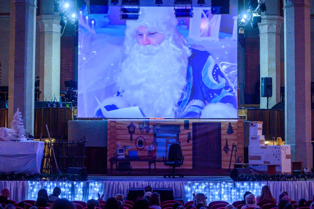 «Пароль — по щучьему велению», семейное новогоднее представление в исполнении солистов и артистов филармонии, декабрь 2024 г — янв, 25 Декабря 2024г.