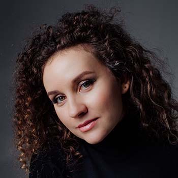 Ксения Азарнина