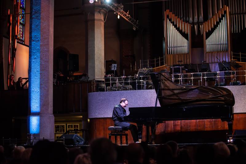 Даниил Крамер, Михаил Дзюдзе и камерный оркестр Калининградской филармонии, 6 Мая 2018г.