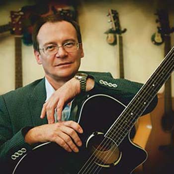 Абонемент №3 - «Виртуозы гитары» Сергей Семененков приглашает»