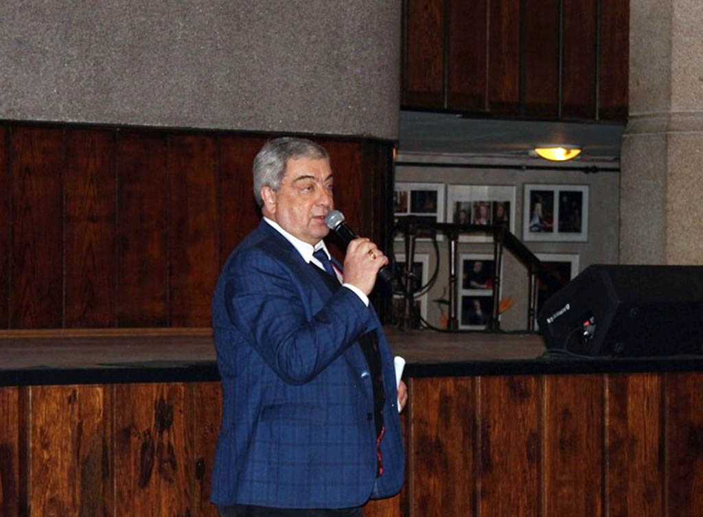 Музыка Чайковского, песни Вертинского и марципаны..., 10 Декабря 2021г.