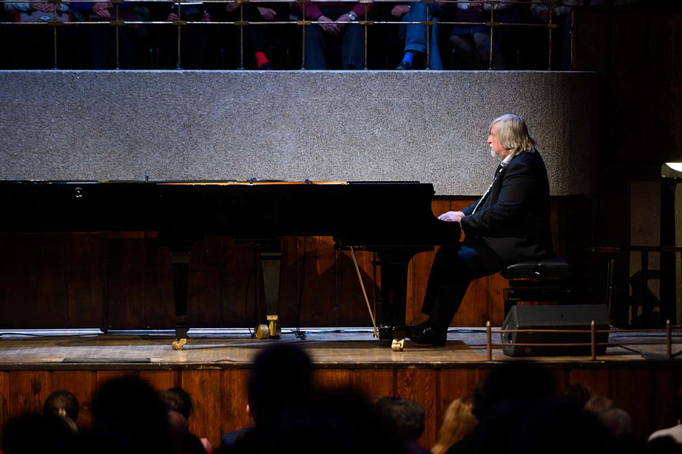 Финал Международного фестиваля «Джаз в филармонии», джазовая дуэль, Д. Крамер, В. Гроховский, 17 Ноября 2024г. — фото 3