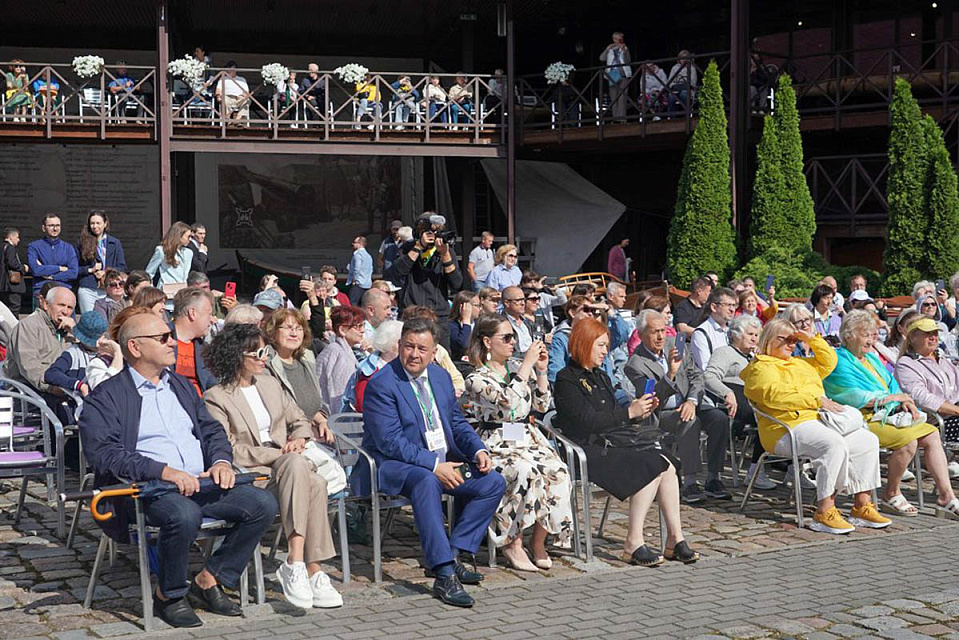 Концертный духовой оркестр принял участие в «Петровскик музыкальных ассамблеях», 12 Июля 2022г. — фото 6
