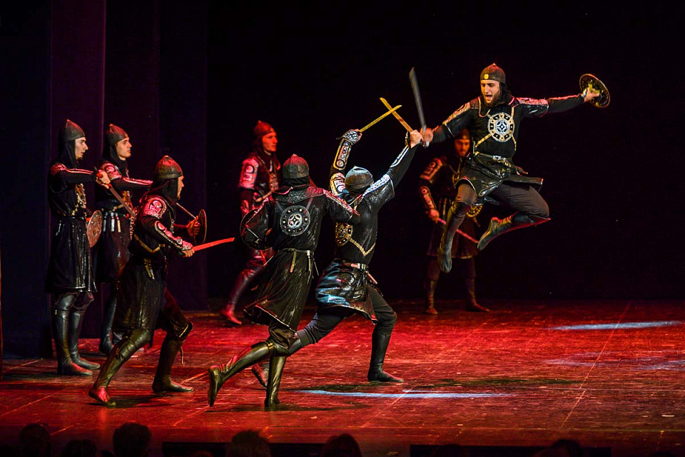 Государственный академический ансамбль танца «Вайнах», «Русская музыка на Балтике», Драмтеатр, 10 Июня 2024г. — фото 24