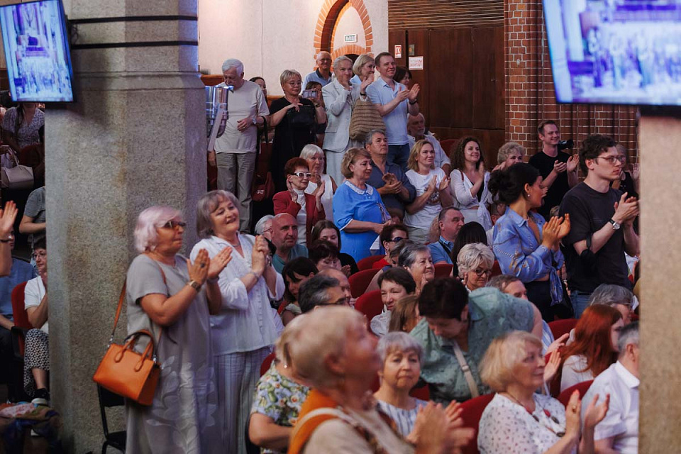 Открытие фестиваля «Бахослужение», Камерный оркестр, дирижёр — Е.Толкачёва, М.Гаврилюк, А.Гиндин, А.Ушакова, 20 Июля 2025г. — фото 26