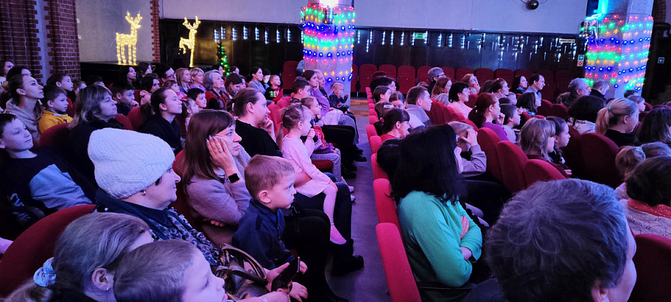 НОВОГОДНЕЕ БЛАГОТВОРИТЕЛЬНОЕ ПРЕДСТАВЛЕНИЕ ДЛЯ ДЕТЕЙ «ПАРОЛЬ — ПО ЩУЧЬЕМУ ВЕЛЕНИЮ», 8 Января 2023г. — фото 7