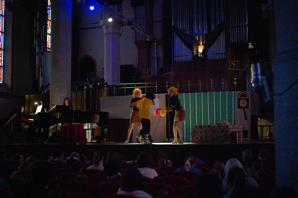 МУЗЫКАЛЬНЫЙ СПЕКТАКЛЬ «МОЙДОДЫР», 14 Февраля 2021г. — фото 102