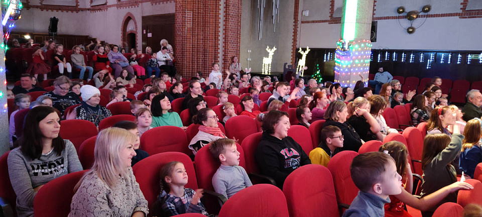 НОВОГОДНЕЕ БЛАГОТВОРИТЕЛЬНОЕ ПРЕДСТАВЛЕНИЕ ДЛЯ ДЕТЕЙ «ПАРОЛЬ — ПО ЩУЧЬЕМУ ВЕЛЕНИЮ», 8 Января 2023г. — фото 9