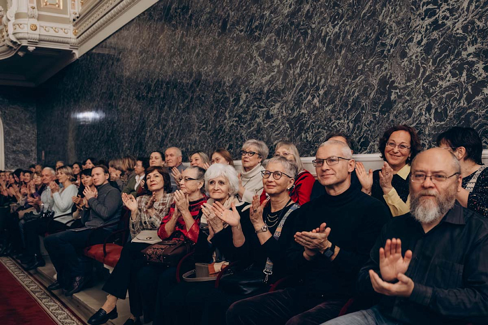 Камерный оркестр и Трио А.Маслова, дирижёр Елена Толкачёва, Государственная академическая капелла Санкт-Петербурга, 21 Октября 2025г. — фото 9