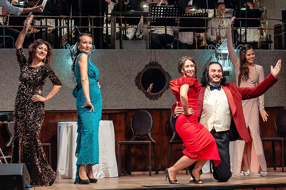 Французский шик, нотка артистизма и блестящий вокал, 16 Июля 2021г. — фото 14