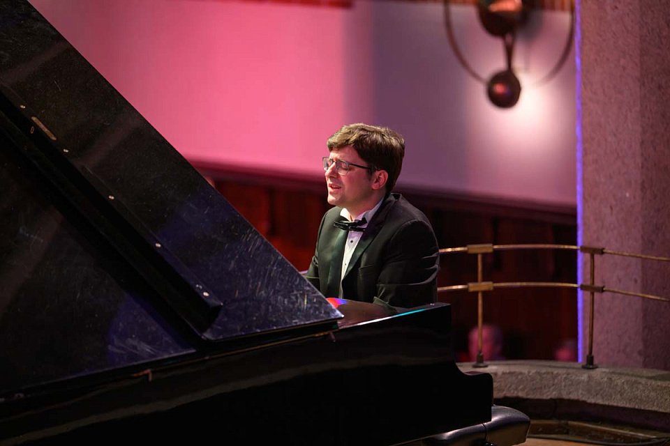 Юлиан Семёнов-Брайди с программой «Шопен, Рахманинов. 12 мгновений весны», фестиваль «Музыкальная весна», 28 Марта 2026г. — фото 6
