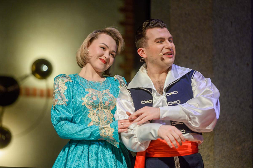 «Новогодний бал у Имре Кальмана», ПРЕМЬЕРА! Концертный духовой оркестр и солисты филармонии, 27 Декабря 2024г. — фото 4