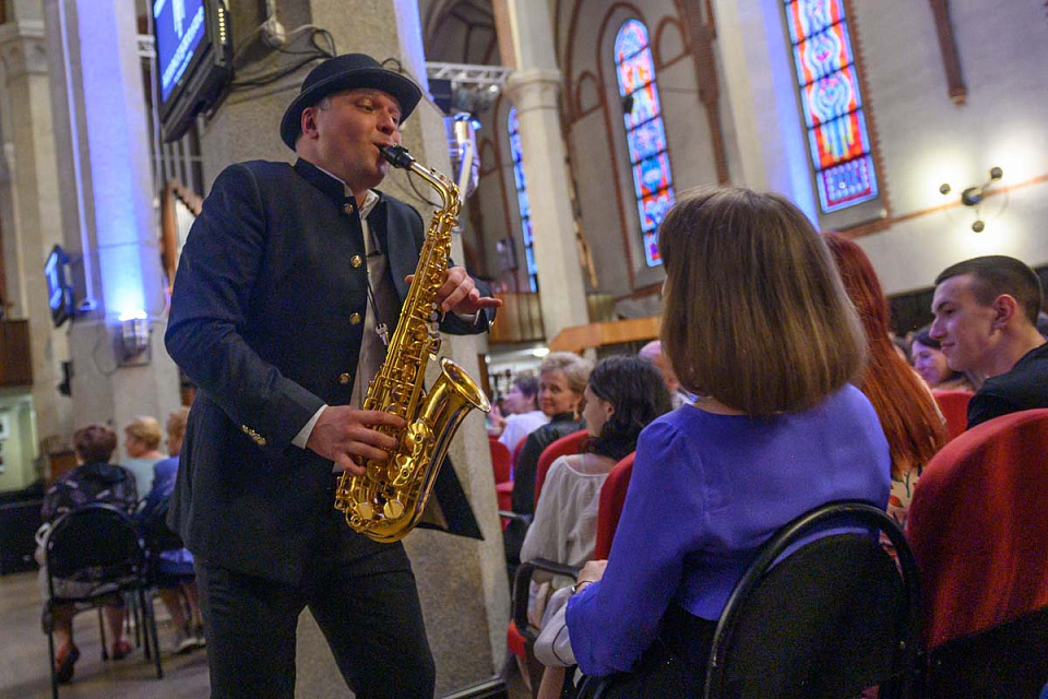 "Бахослужение": Сергей Колесов (саксофоны, Санкт-Петербург), 27 Июля 2023г. — фото 15