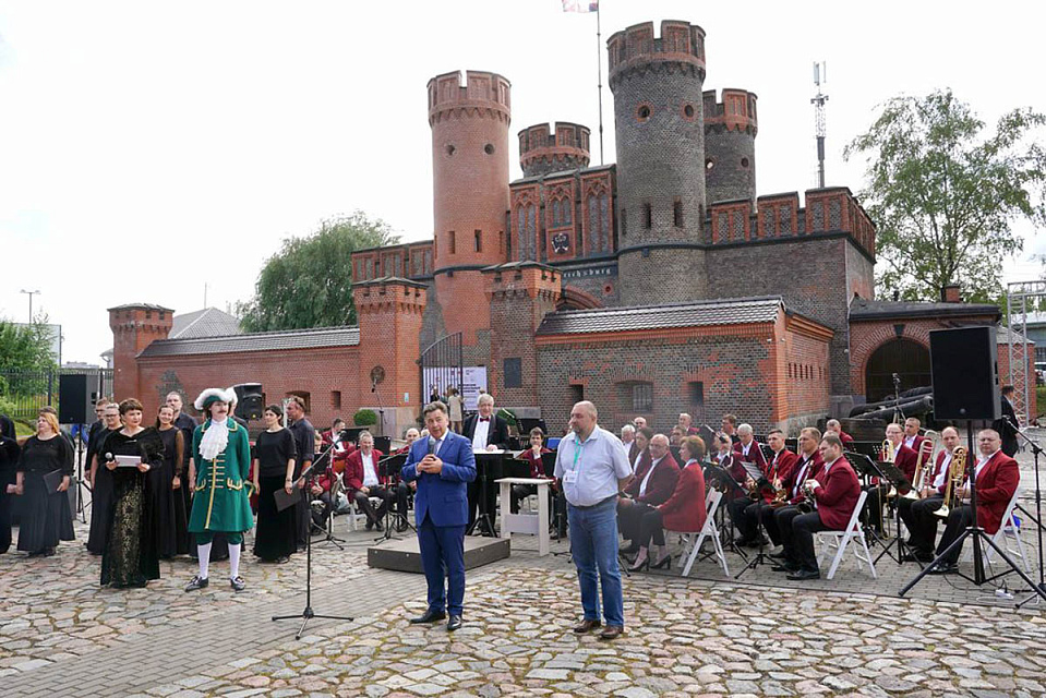 Концертный духовой оркестр принял участие в «Петровскик музыкальных ассамблеях», 12 Июля 2022г. — фото 8