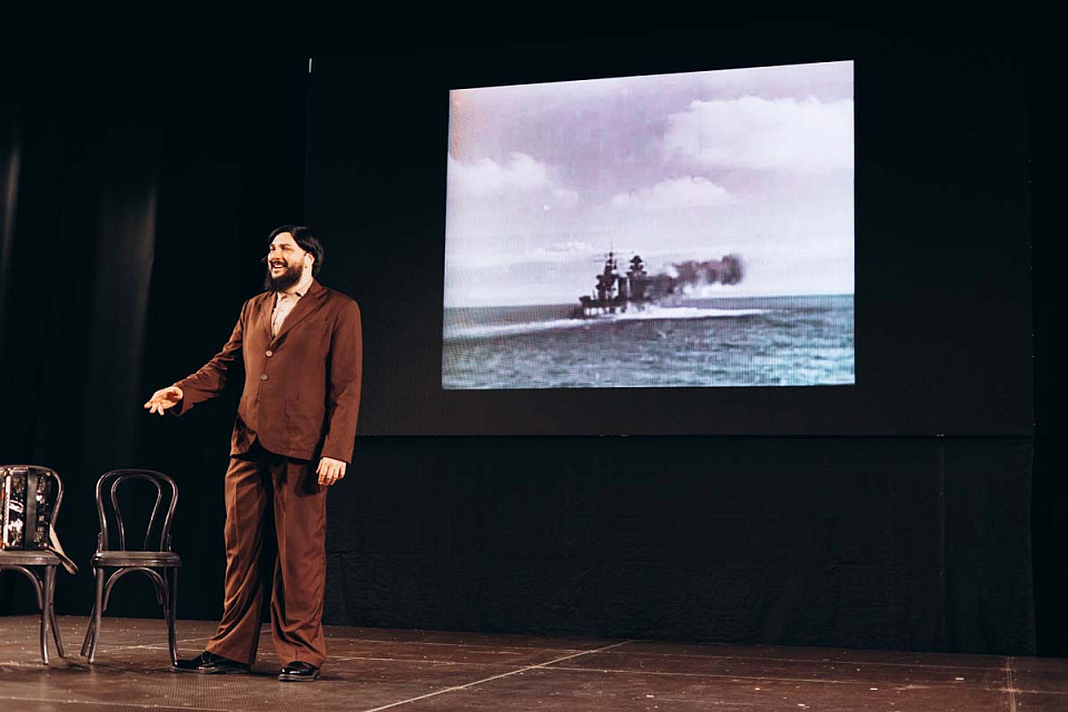 Концерт проекта "Поезд Победы" в исполнении солистов филармонии, Большой зал Екатерининского собрания, Санкт-Петербург, 18 Ноября 2025г. — фото 10