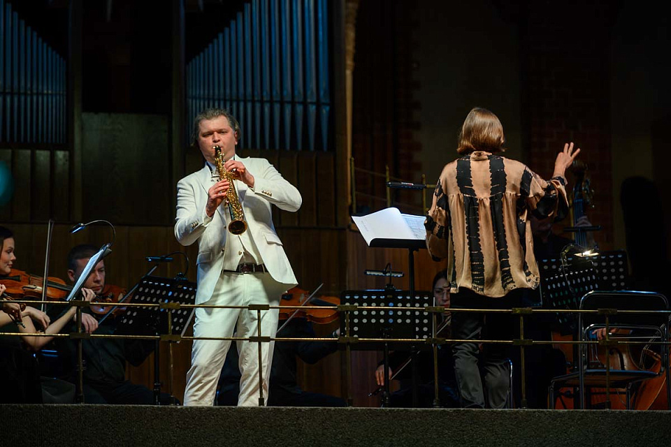 «САКСОФОН. РОЯЛЬ. ОРКЕСТР» С. КОЛЕСОВ, КАМЕРНЫЙ ОРКЕСТР И А. УШАКОВА, «РУССКАЯ МУЗЫКА НА БАЛТИКЕ», 25 Мая 2024г. — фото 6