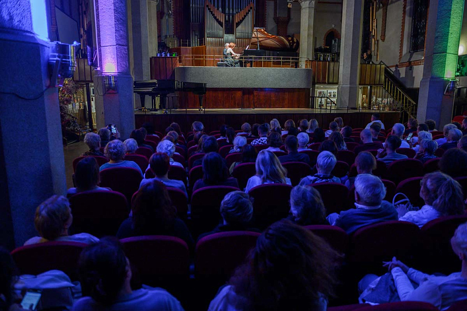 ВЕЧЕР ФОРТЕПИАННОЙ МУЗЫКИ В 4 РУКИ, концерт из цикла к 65-летию Калининградской областной филармонии, 1 Октября 2024г. — фото 9