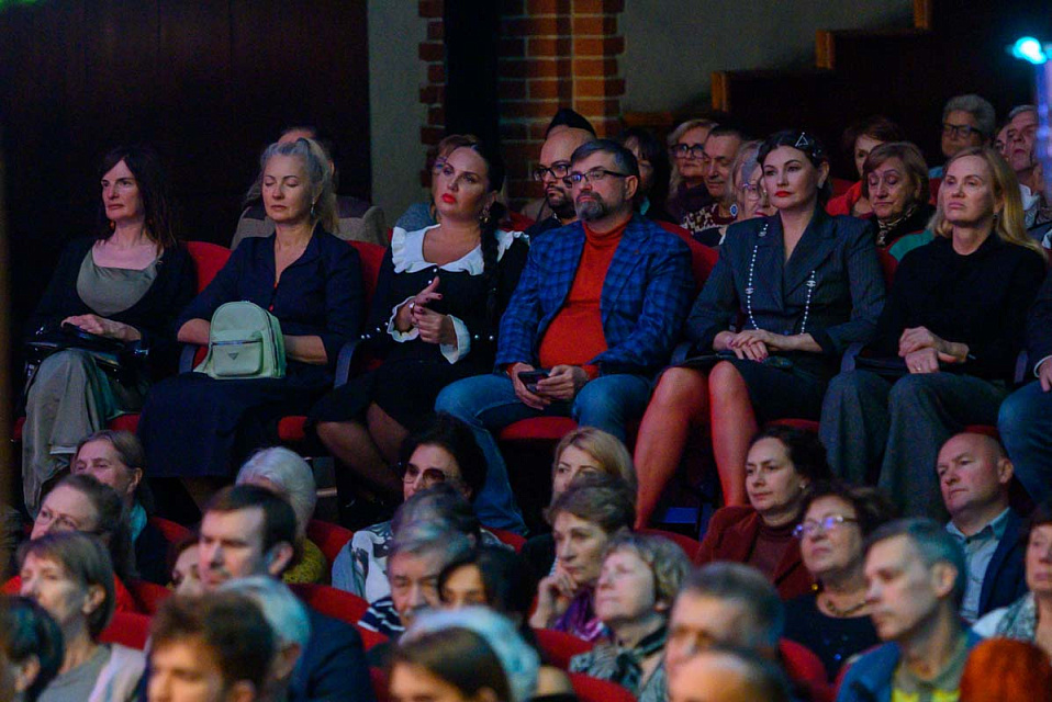 Фабио Мастранджело и Камерный оркестр филармонии, концерт к 65-летию Калининградской областной филармонии, 4 Октября 2024г. — фото 5