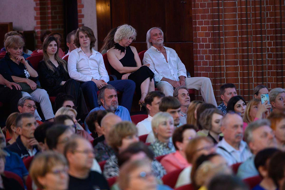 «САКСОФОН. РОЯЛЬ. ОРКЕСТР» С. КОЛЕСОВ, КАМЕРНЫЙ ОРКЕСТР И А. УШАКОВА, «РУССКАЯ МУЗЫКА НА БАЛТИКЕ», 25 Мая 2024г. — фото 7