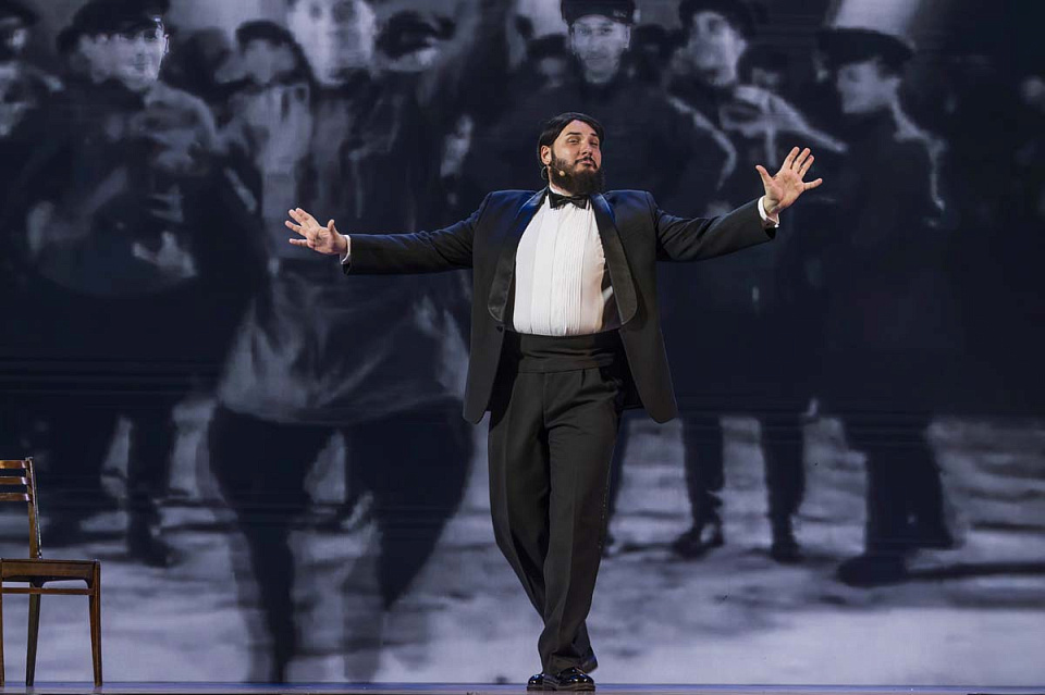 Концерт проекта "Поезд Победы" в исполнении солистов филармонии, Областной Дворец культуры и народного творчества г. Мурманск, 28 Сентября 2025г. — фото 3