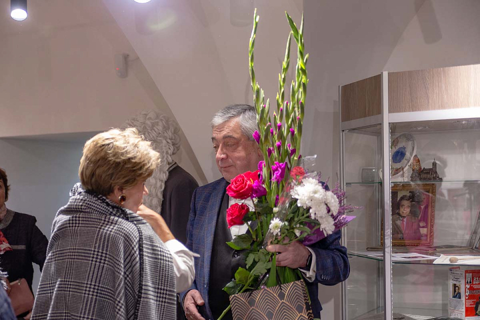 Творческая встреча с Виктором Бобковым, премьера проекта «Филармоническая среда» в малом зале, 1 Октября 2025г. — фото 12