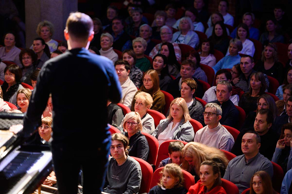 Трио Маслова и Камерный оркестр, Международный фестиваль «Джаз в филармонии», 13 Ноября 2024г. — фото 5