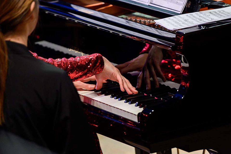 Рахманинов в 4 руки: А.Ушакова и А.Гиндин, «Русская музыка на Балтике», 13 Мая 2023г. — фото 15