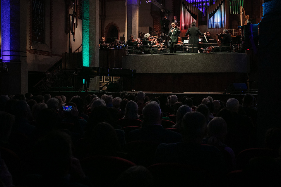 Народный артист России Евгений Князев, Госоркестр России, дирижёр Д.Юровский в проекте «Лебединое озеро», «Русская музыка на Балтике», 7 апреля 2026г. — фото 7