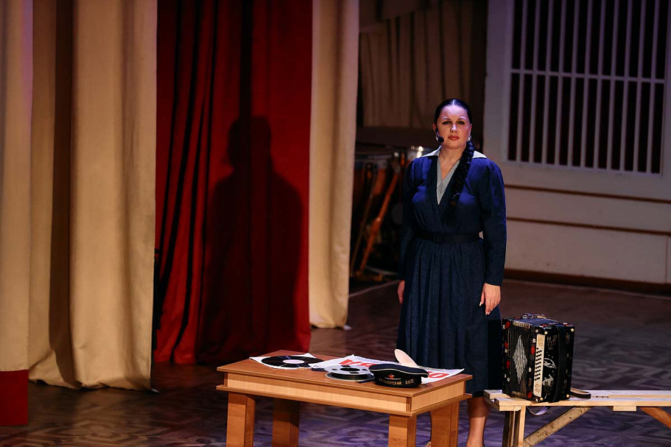 Концерт проекта "Поезд Победы" в исполнении солистов филармонии, Донецкая государственная академическая филармония, 4 Ноября 2025г. — фото 14