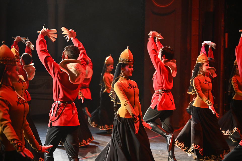 Танцевальный ансамбль «Нальмэс». «Русская музыка на Балтике» — фото 39