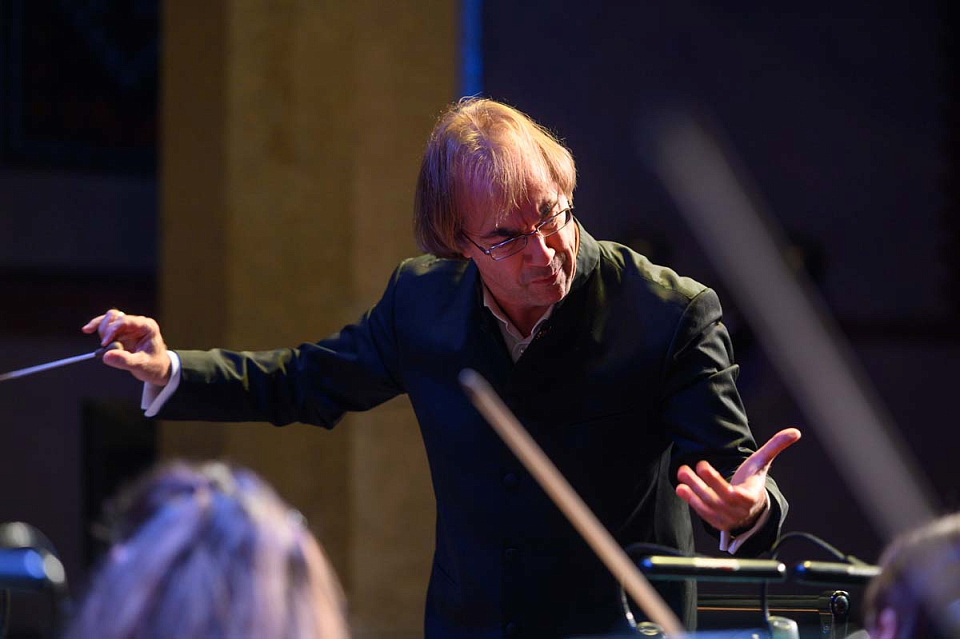 Фабио Мастранджело и Камерный оркестр филармонии, концерт к 65-летию Калининградской областной филармонии, 4 Октября 2024г. — фото 4