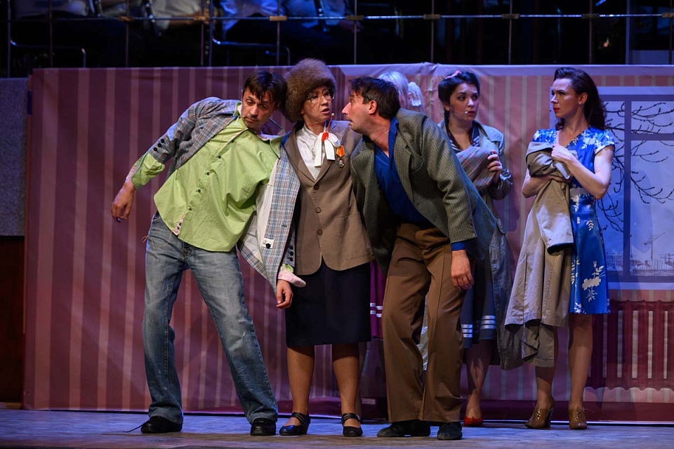 Театрализованное шоу, мюзикл в духе 60-х "А у нас во дворе...", 30 Июня 2024г. — фото 26