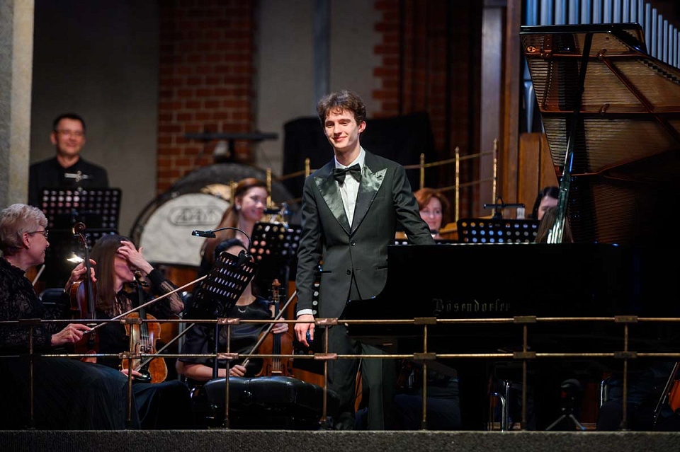 «Музыкальная сборная России», Камерный оркестр филармонии, солисты Санкт-Петербургского Дома музыки, 19 Апреля 2025г. — фото 14