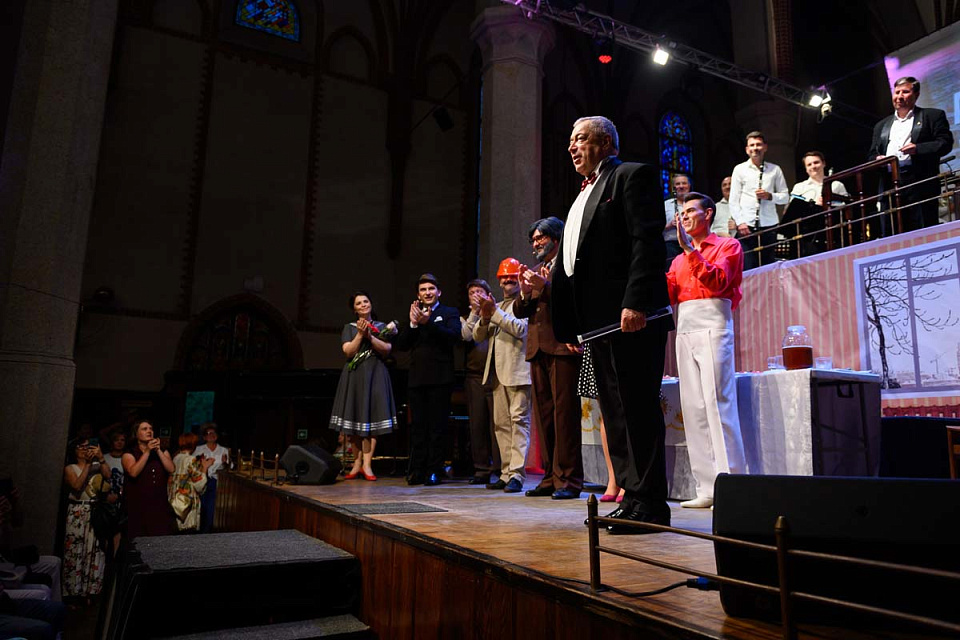 Театрализованное шоу, мюзикл в духе 60-х "А у нас во дворе...", 30 Июня 2024г. — фото 38