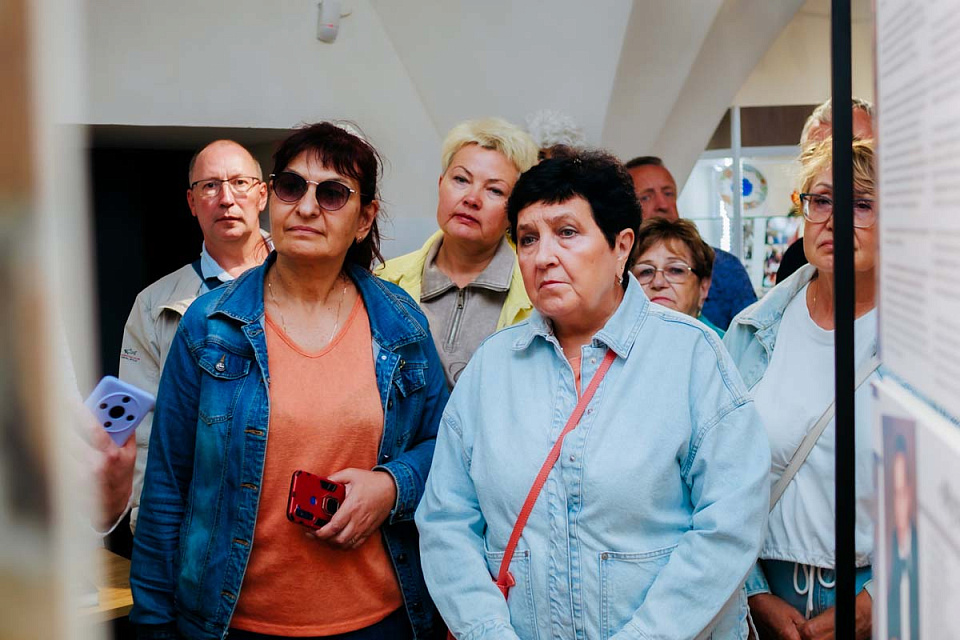 Открытие выставки в малом зале и концерт "Аве Мария" в честь 45-летия Концертного зала филармонии, 22 Августа 2025г. — фото 10