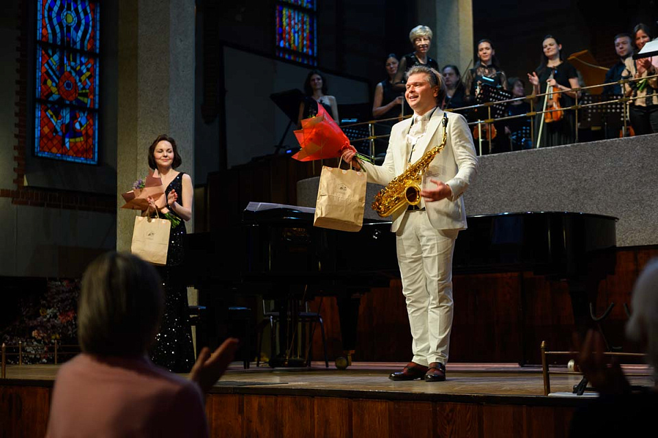 «САКСОФОН. РОЯЛЬ. ОРКЕСТР» С. КОЛЕСОВ, КАМЕРНЫЙ ОРКЕСТР И А. УШАКОВА, «РУССКАЯ МУЗЫКА НА БАЛТИКЕ», 25 Мая 2024г. — фото 16