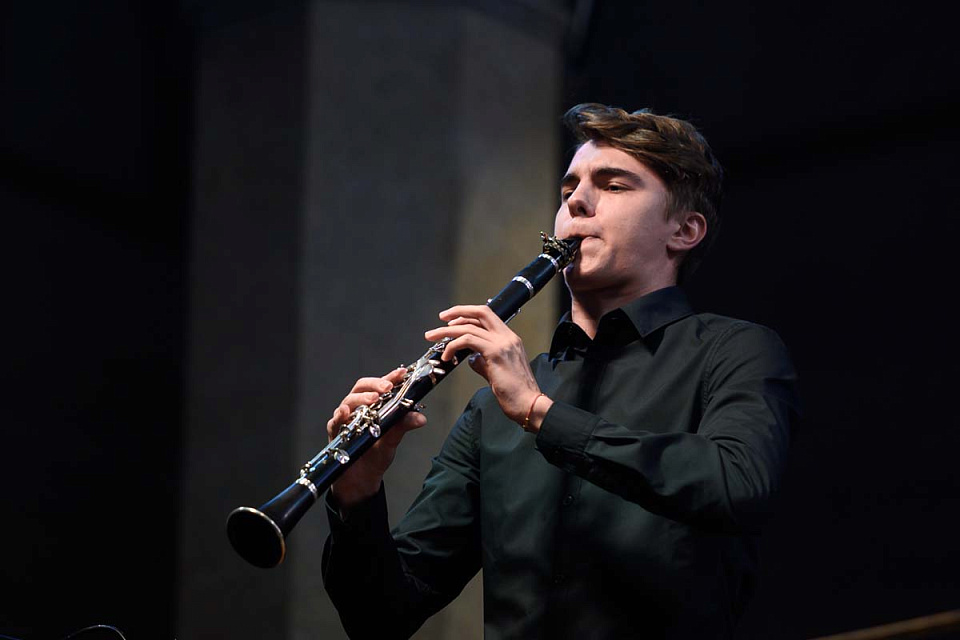 «МУЗЫКАЛЬНАЯ СБОРНАЯ РОССИИ»: Ф. Создателев, В.Вишневский И ОРКЕСТР ФИЛАРМОНИИ, 16 Марта 2024г. — фото 3