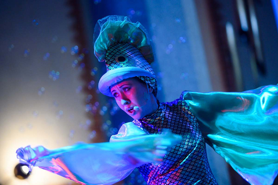 «Пароль — по щучьему велению», семейное новогоднее представление в исполнении солистов и артистов филармонии, декабрь 2024 г — янв, 25 Декабря 2024г. — фото 8