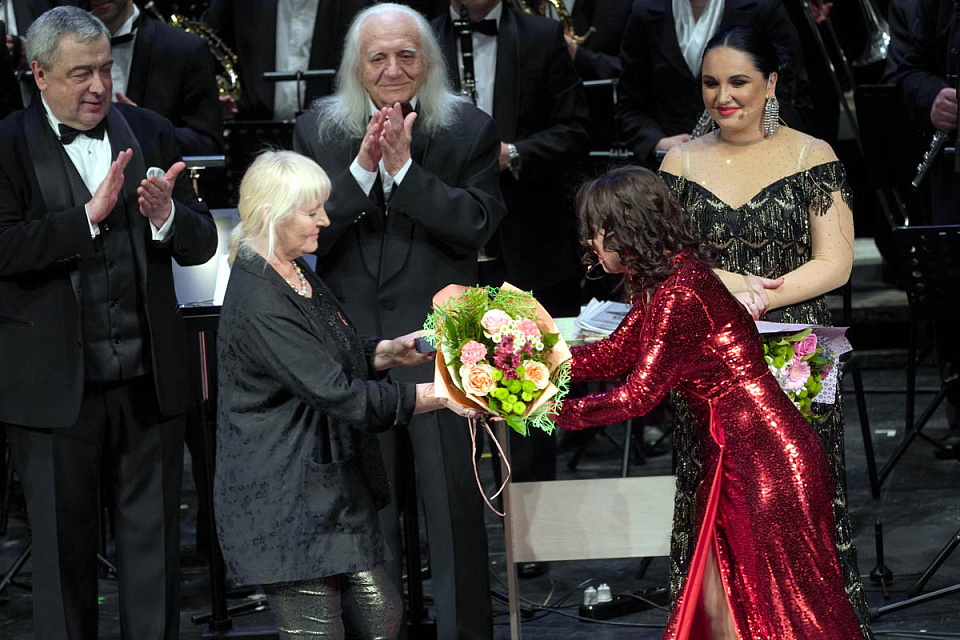 В Драмтеатре состоялся грандиозный гала-концерт «Опера, оперетта, мюзикл...», 12 Мая 2021г. — фото 171