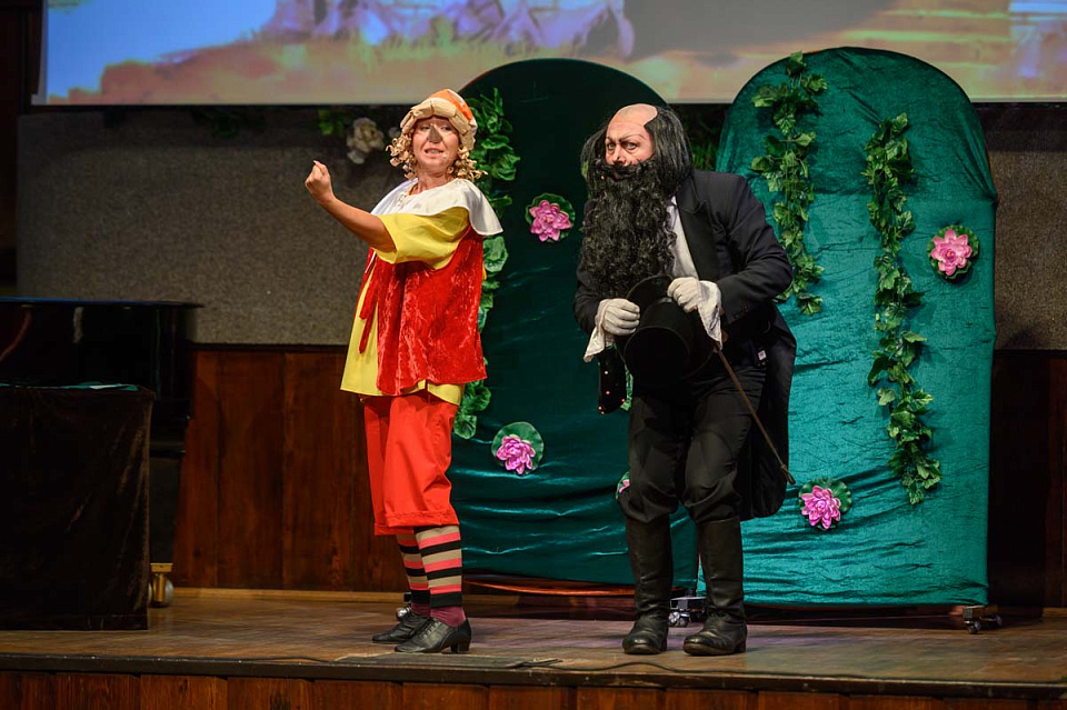 МУЗЫКАЛЬНЫЙ СПЕКТАКЛЬ «ПРИКЛЮЧЕНИЯ БУРАТИНО» к 65-летию Калининградской областной филармонии, 6 Октября 2024г. — фото 10