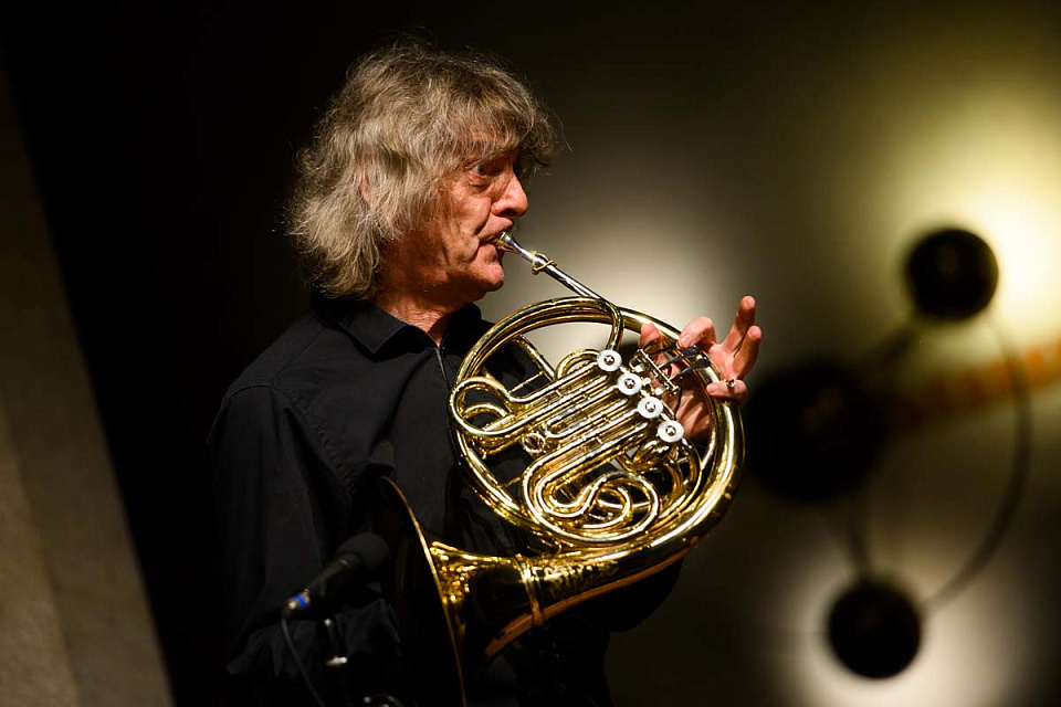 Фестиваль "Джаз в филармонии": ШИЛКЛОПЕР - КРАМЕР - ЧЕРНАКОВА, 11 Ноября 2023г. — фото 7