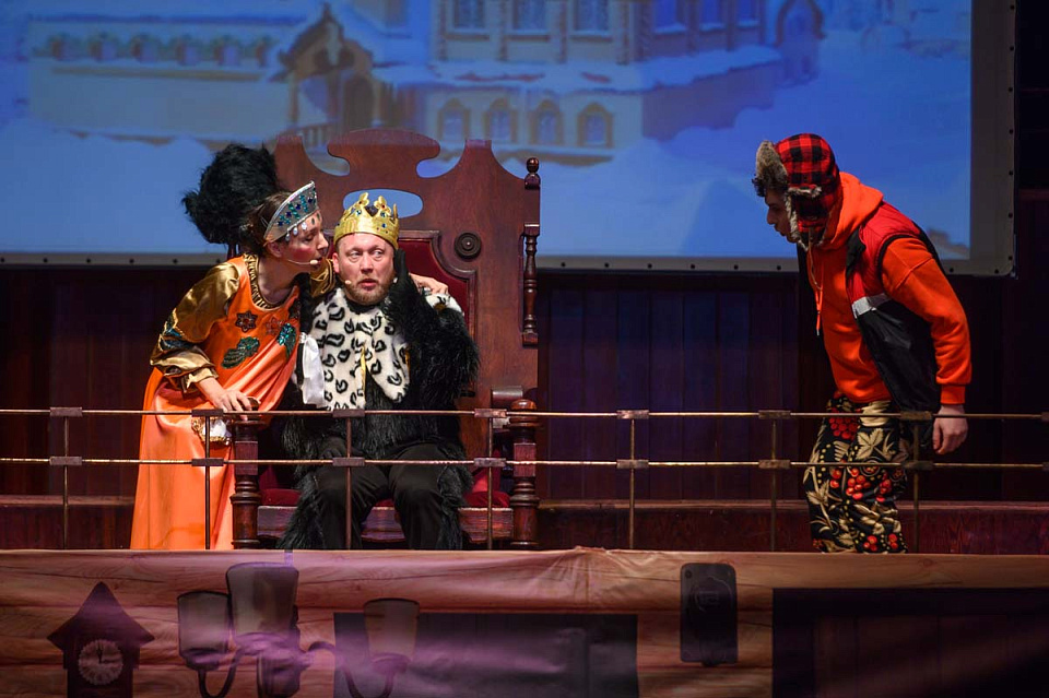 «Пароль — по щучьему велению», семейное новогоднее представление в исполнении солистов и артистов филармонии, декабрь 2024 г — янв, 25 Декабря 2024г. — фото 15