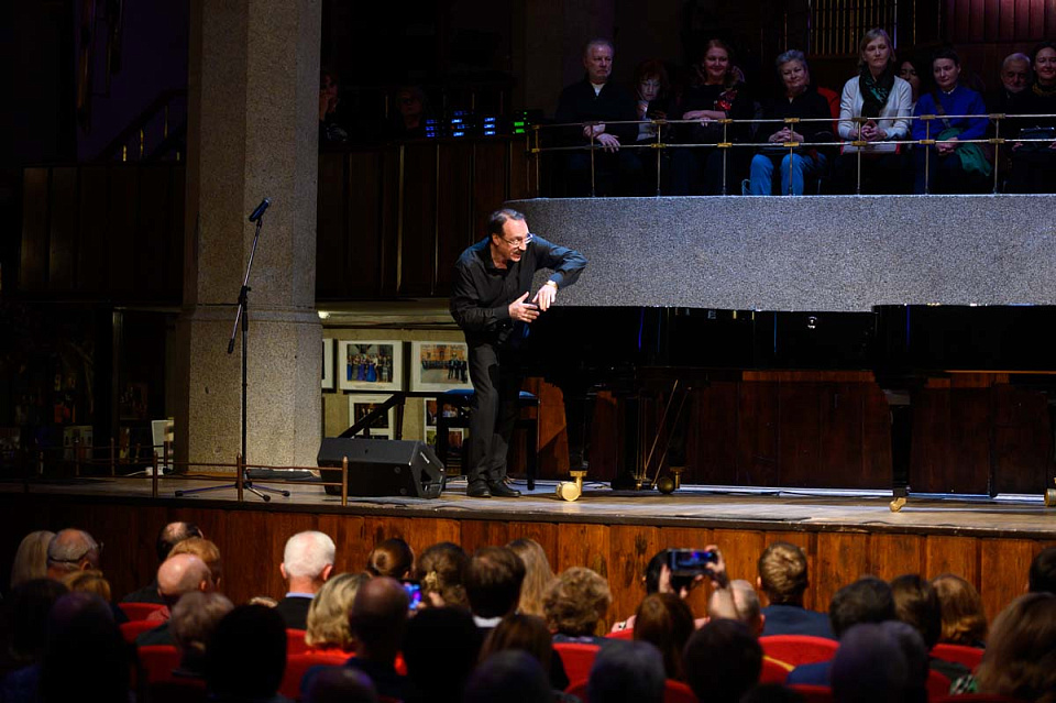 Финал Международного фестиваля «Джаз в филармонии», джазовая дуэль, Д. Крамер, В. Гроховский, 17 Ноября 2024г. — фото 16