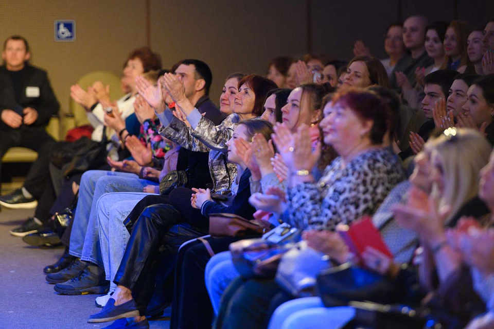 Концерт Государственного молодежного ансамбля песни и танца «Алтай» имени А.Ф. Березикова, 23 Марта 2025г. — фото 12