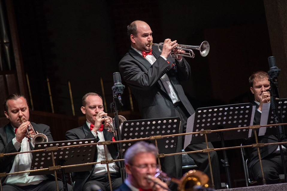 XIX Международный фестиваль "Джаз в филармонии". Государственный камерный оркестр джазовой музыки имени Олега Лундстрема, 13 Ноября 2022г. — фото 9