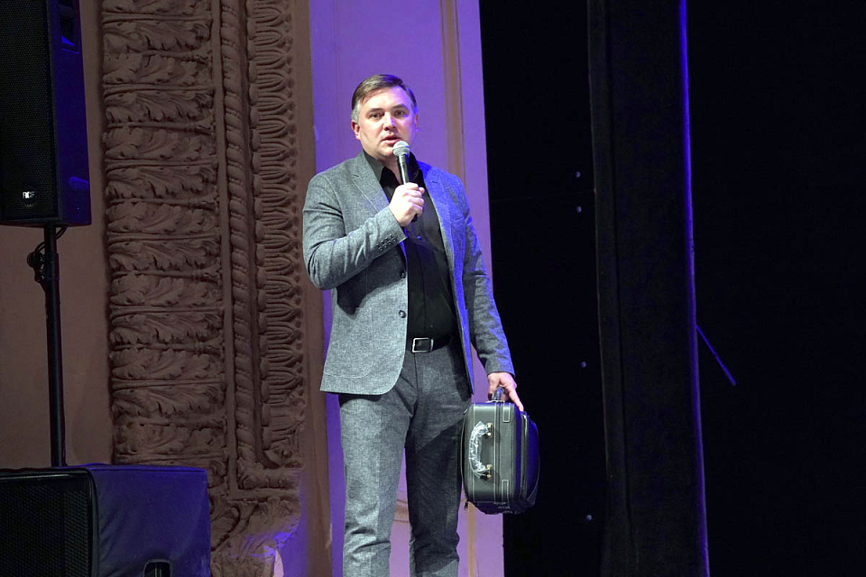 В Драмтеатре состоялся грандиозный гала-концерт «Опера, оперетта, мюзикл...», 12 Мая 2021г. — фото 20