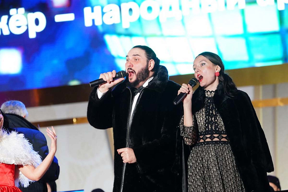 Выступление солистов и оркестра филармонии на Международной выставке-форуме"Россия" (Москва, ВДНХ), 24 Декабря 2023г. — фото 6